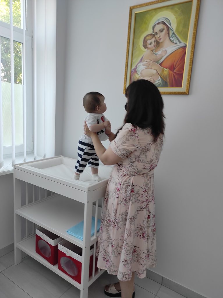 Наші малюки! З любов'ю до кожного! Кімната матері та дитини