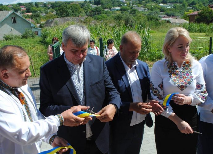 239508343_408673230769312_8791621241525986815_n