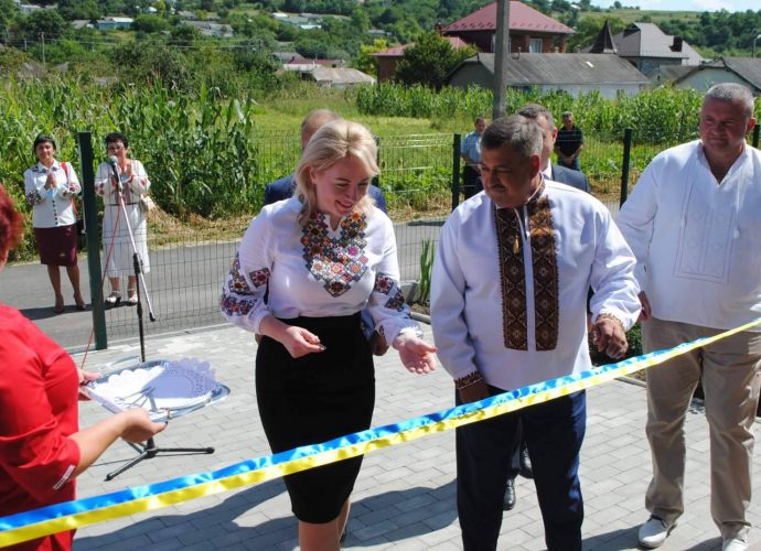 239813952_408673620769273_1494449775446415167_n