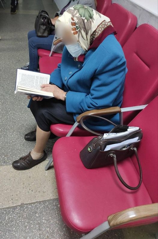 Коли буккроссинг не тільки для працівників, а й для відвідувачів ❤️💚 захоплюємося Вами🙏